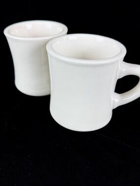 2 Vintage White Porcelaine Coffee Mugs Heavy Diner Restaurant Ware Excellent